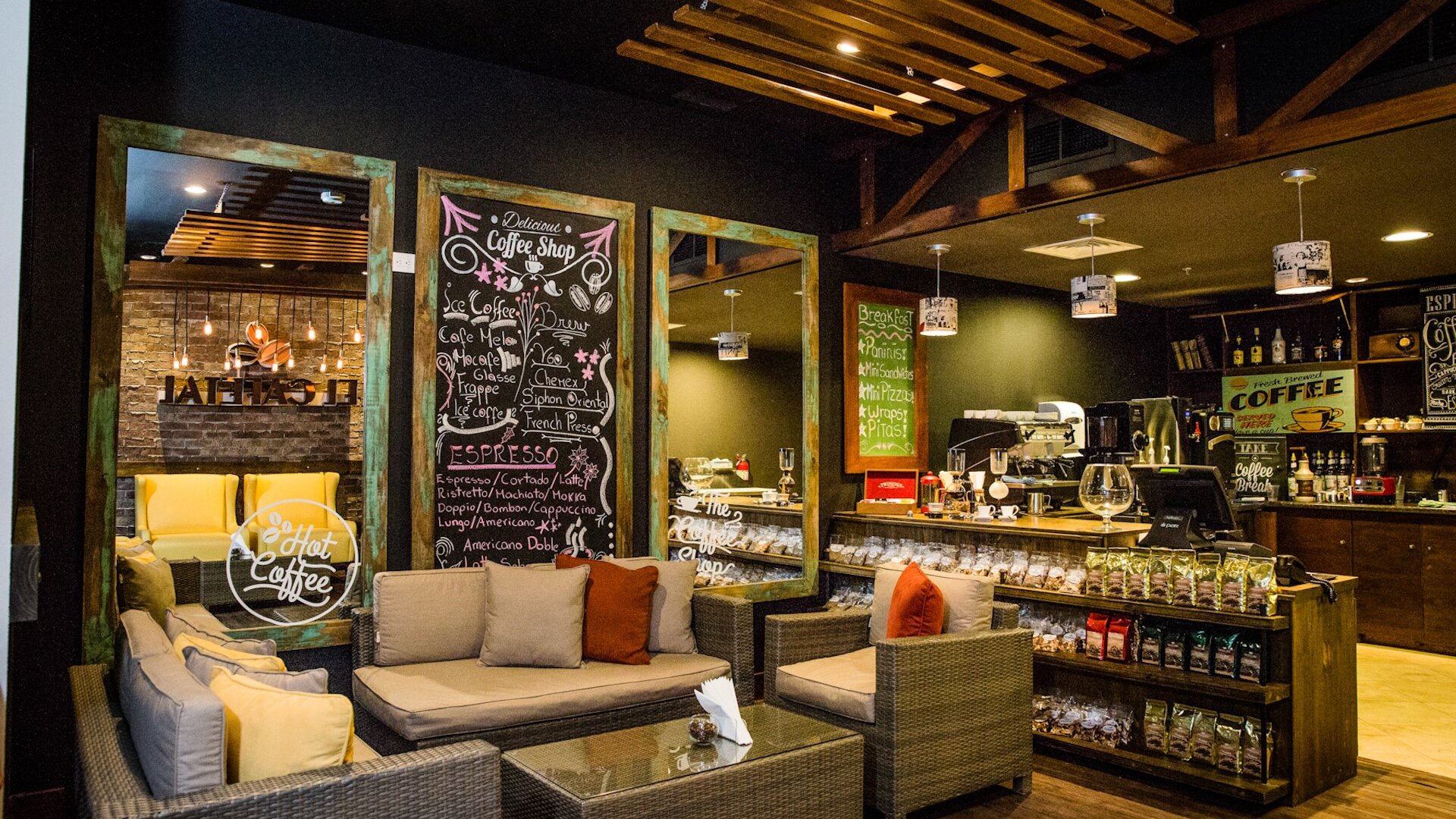 EL CAFETAL COFFEE SHOP Croc’s Resort Jaco Beach