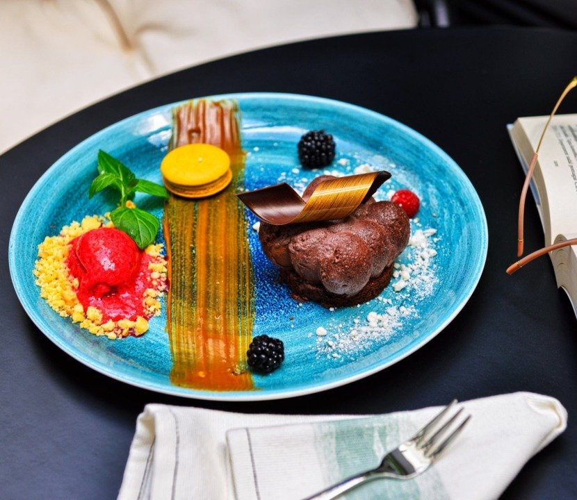 Art Deco Restaurant & Café