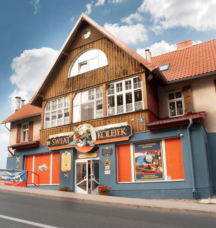 Atrakcje dla dzieci w Karpaczu – Świat Kolejek w Karkonoszach.