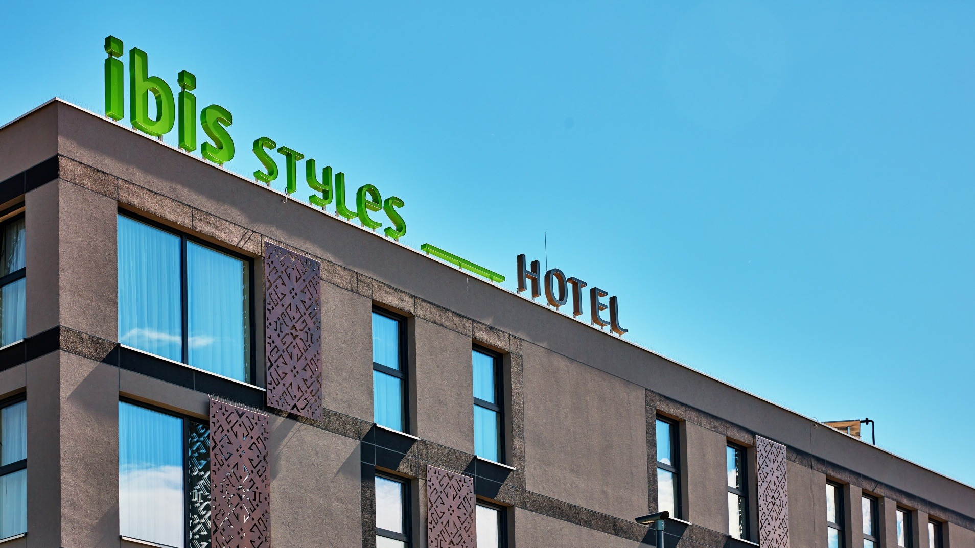 Strona g    wna Ibis Styles Nowy Targ