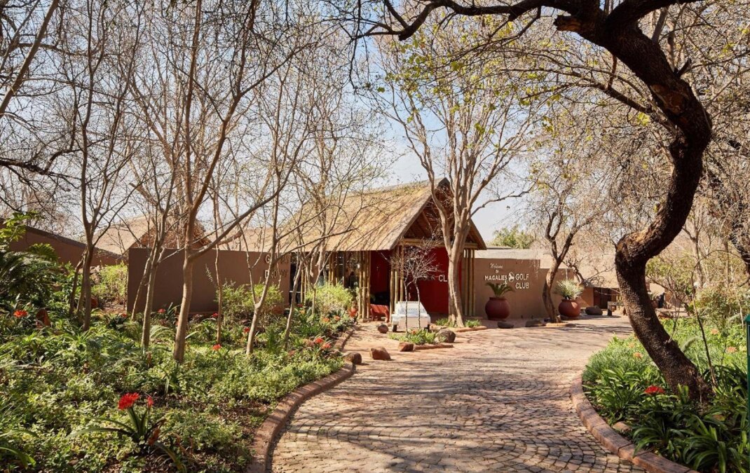 luxury-self-catering-accommodation-in-hartbeespoort-magalies-park