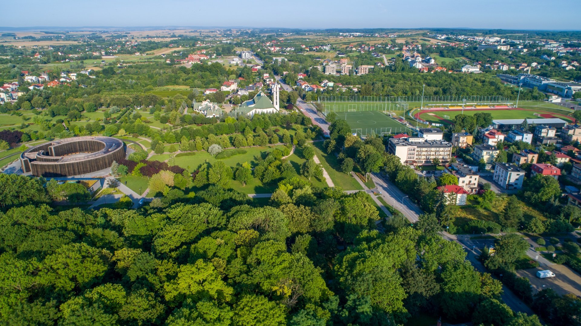 Hotele Gromada Tanie noclegi w Polsce Gromada